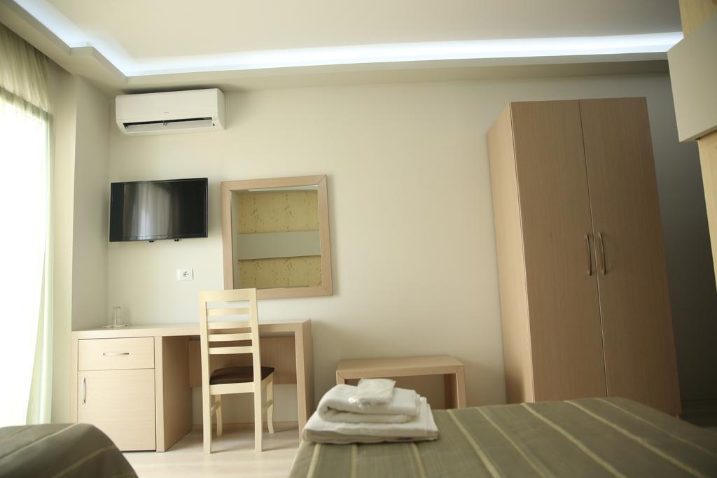 Hotel Pogradeci Szoba fotó