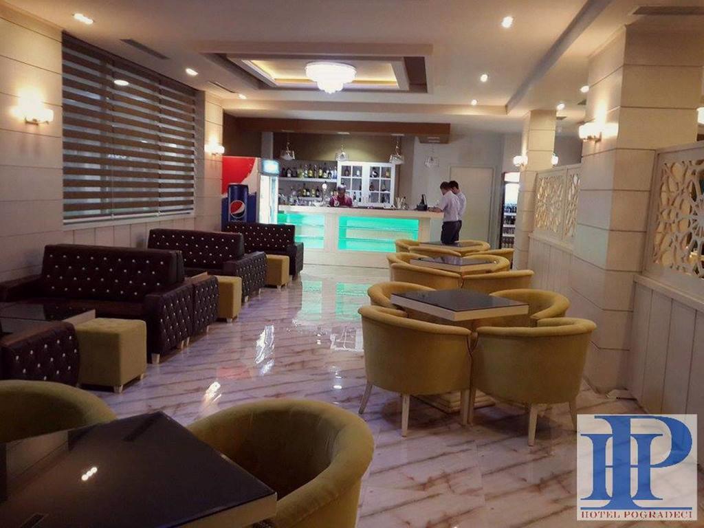 Hotel Pogradeci Kültér fotó
