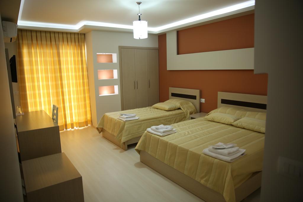 Hotel Pogradeci Szoba fotó